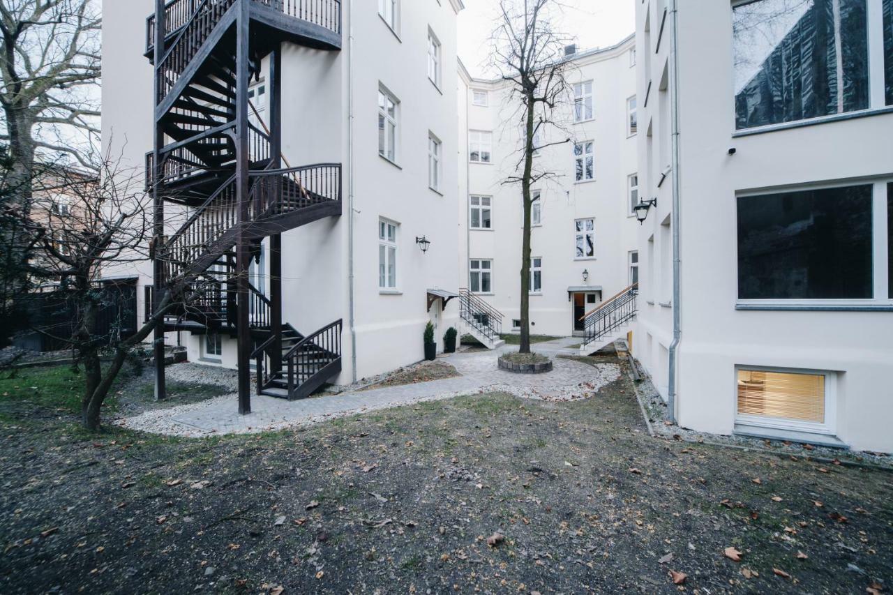 M4 Main Square Studio Краков Экстерьер фото
