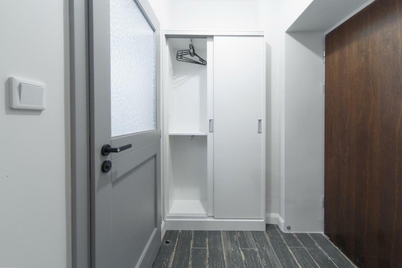 M4 Main Square Studio Краков Экстерьер фото